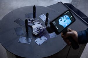 Автономный 3D сканер Shining 3D EinScan Rigil — промышленный 3D-сканер, ракурс 2
