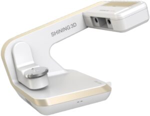Shining 3D XGolden — автоматический настольный 3D-сканер